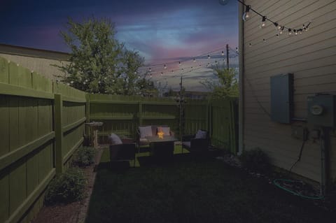 Rosey Bouldin Home Minutes to DT - Adelaide! House in Austin