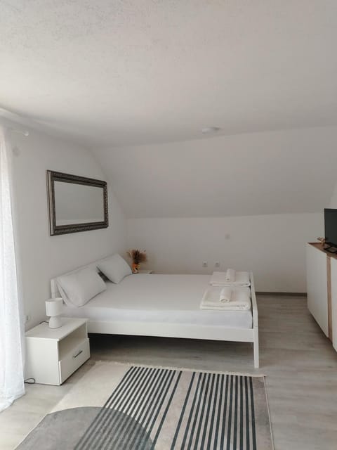 Sunce Bikavac Apartment in Zlatibor District, Serbia