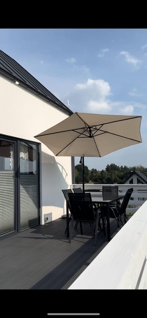 Domek nad jeziorem Raduńskim House in Pomeranian Voivodeship