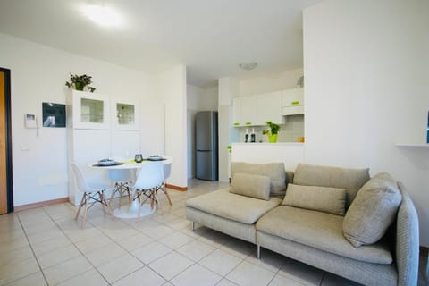 Central House near the Airport and beach Apartment in Fiumicino