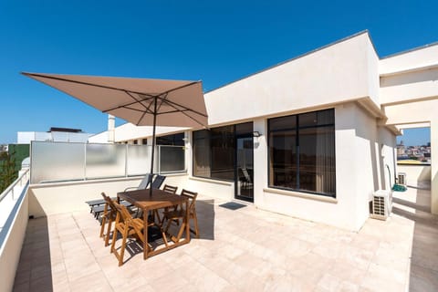 Patio, View (from property/room), Balcony/Terrace, Dining area