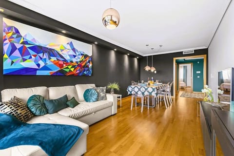 TV and multimedia, Living room, Seating area