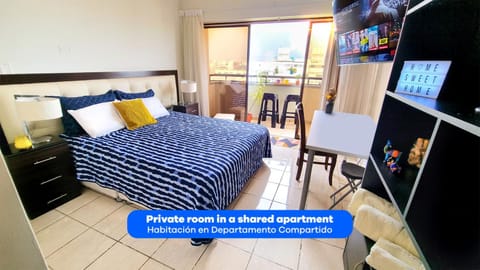 Bed, TV and multimedia, Balcony/Terrace, Bedroom