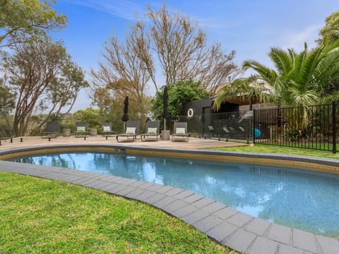 Natural landscape, Garden, Garden view, Pool view, Swimming pool, sunbed