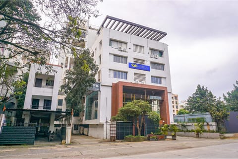 Property building, Facade/entrance