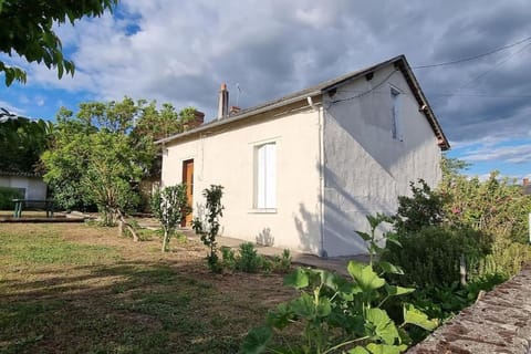 Property building, Spring, Garden, Garden view
