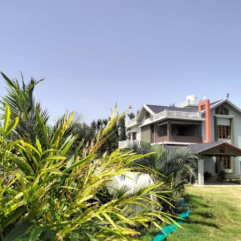 Property building, Garden view