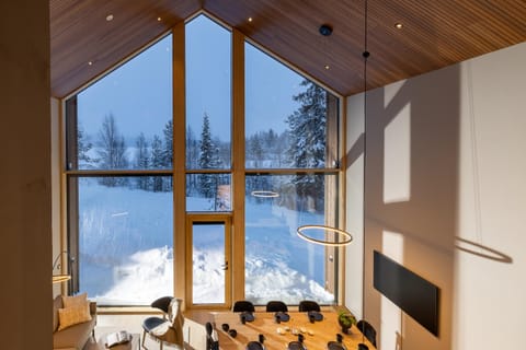 Natural landscape, Winter, Photo of the whole room