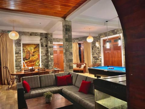 Billiard, Game Room, Living room, Seating area