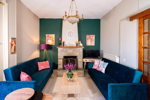 Property building, Seating area