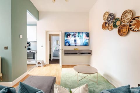 Communal lounge/ TV room, TV and multimedia, Living room, Photo of the whole room, Seating area, Evening entertainment