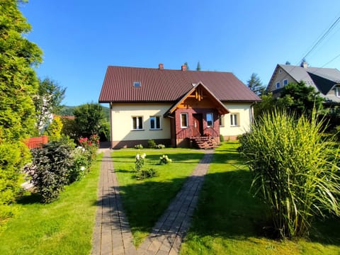 Property building, Day, Natural landscape, Summer, Garden