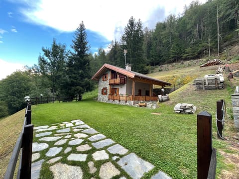 Property building, Garden, Garden view, Parking