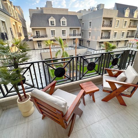 View (from property/room), Balcony/Terrace, Garden view