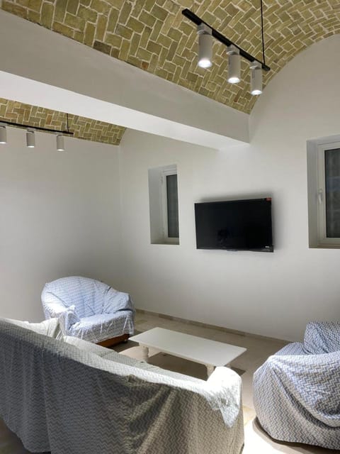TV and multimedia, Photo of the whole room