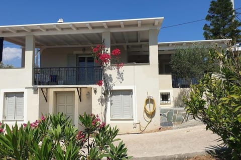 Property building, View (from property/room), Balcony/Terrace, Garden view