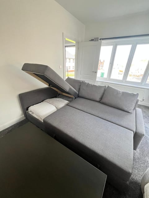 Beach side family rest and holiday Villa in Llandudno