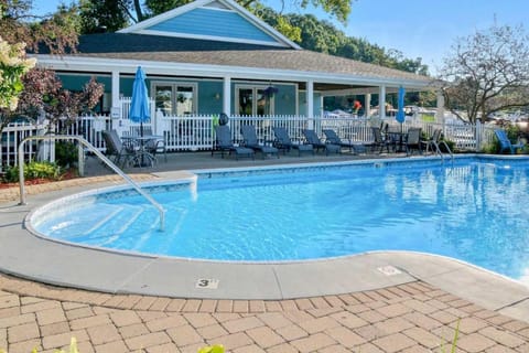 SoHa Year Round Heated Indoor Outdoor Pool House in South Haven