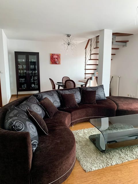 View (from property/room), Living room, Dining area