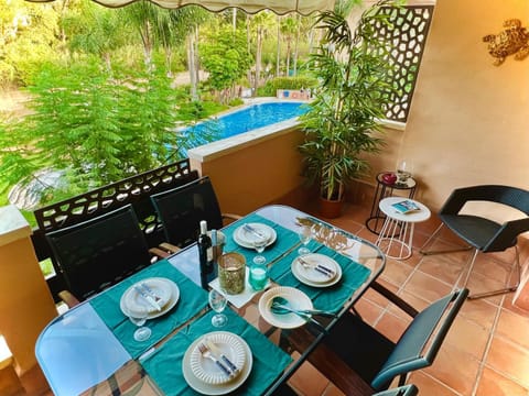 Balcony/Terrace, Garden view