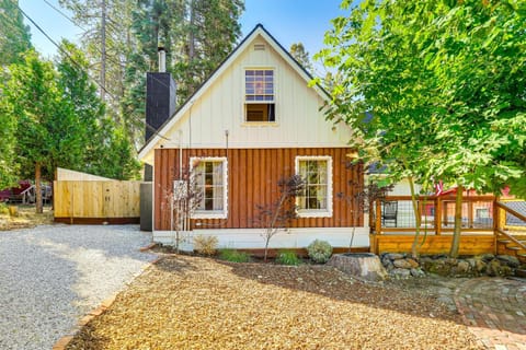 Hike, Ski and Fish Charming Cabin in Twain Harte! Cabin in Mi Wuk Village