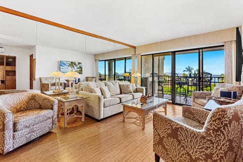 Kihei Akahi D502 Apartment in Wailea