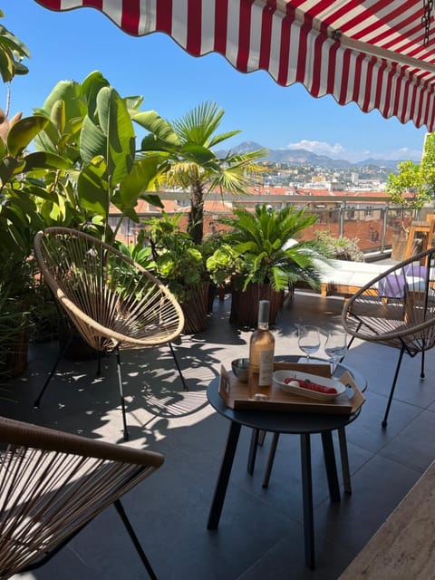 Patio, View (from property/room), Balcony/Terrace