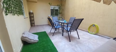 Patio, Balcony/Terrace