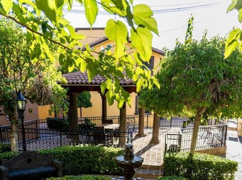 Hotel Suites El Paseo Hotel in Ciudad Juarez