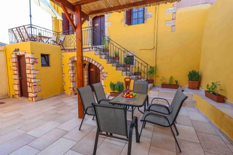SternesVillage, Lower Ground Floor Apartment hotel in Crete