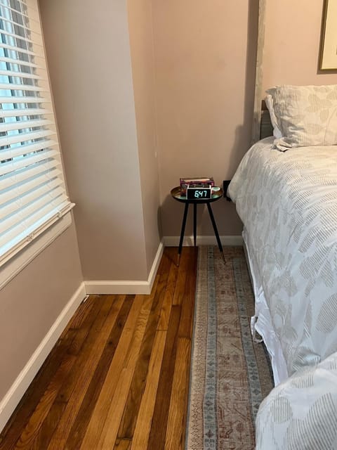 Sunny Lavender Canopy Retreat House in Cleveland Heights