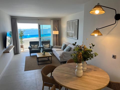 Living room, Sea view