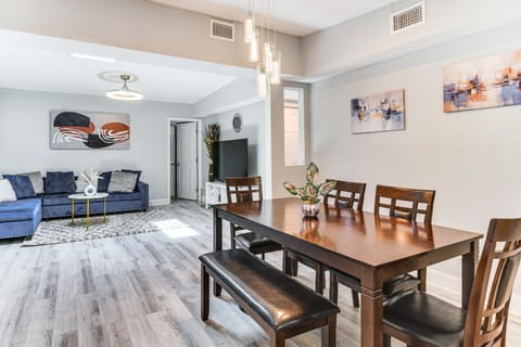 7 Mi to Beach Updated Home with Pool in Seminole House in Pinellas Park