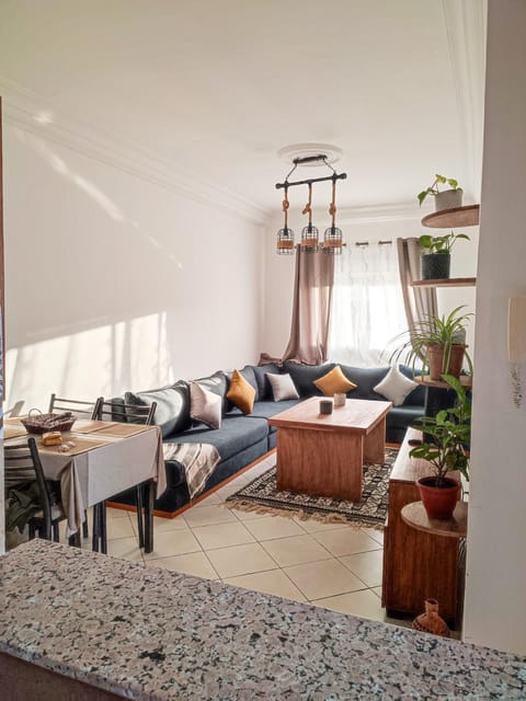 Living room, Photo of the whole room, Seating area
