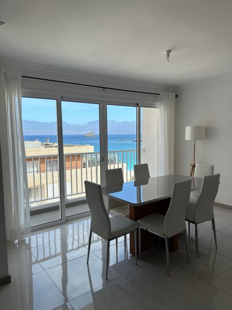 View (from property/room), Balcony/Terrace, Dining area