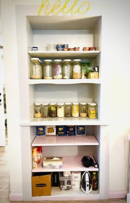 Food and drinks, Food