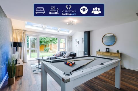 Billiard, Game Room, Living room