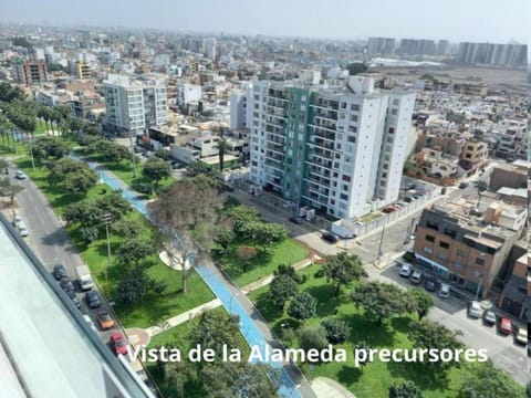 Property building, Natural landscape, Bird's eye view, City view, Landmark view, Location