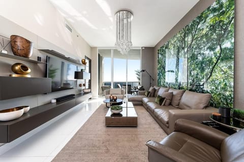Sophisticated Modern Gem with Unreal Ocean Views House in Sunny Isles Beach