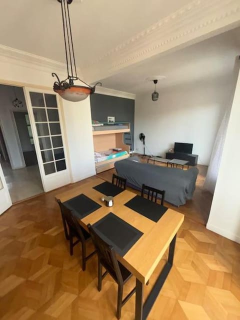 Le Dante CLIM Balcon Apartment in Nice