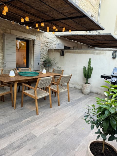 Maison de ville tout confort House in Saint-Remy-de-Provence