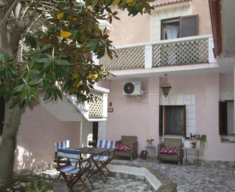 Patio, Facade/entrance, Inner courtyard view