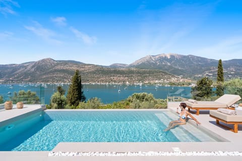 Day, Natural landscape, Mountain view, Pool view, Sea view, Swimming pool, sunbed