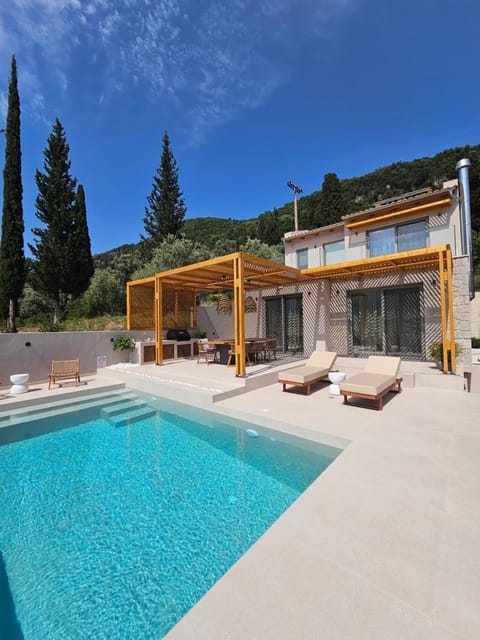 Property building, Patio, View (from property/room), Sea view, Sea view, Swimming pool