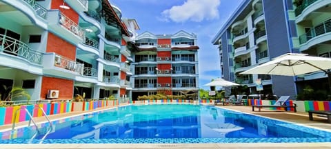 Property building, Swimming pool