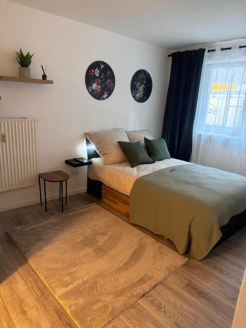 Living room, Bedroom