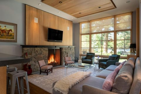 Luxury Condo Downtown Ketchum House in Ketchum