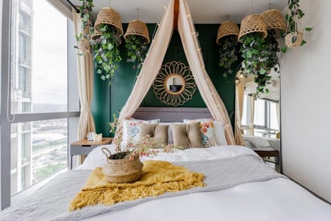 Bed, Bedroom