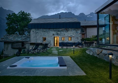 Property building, Natural landscape, Hot Tub, Sauna, Solarium, Garden view, Mountain view, Open Air Bath
