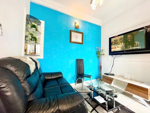 TV and multimedia, Seating area